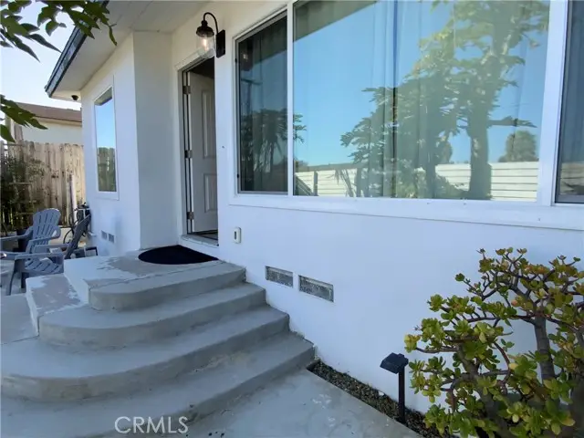 17091 B Lane, Huntington Beach, CA 92647 - Image #2