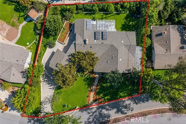 3030 San Juan Dr, Fullerton, CA 92835