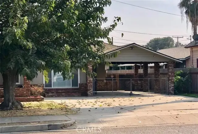 704 Garden, Visalia, CA 93291 - #1