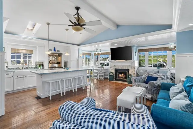 4 Saratoga, Newport Beach, CA 92660 - #2