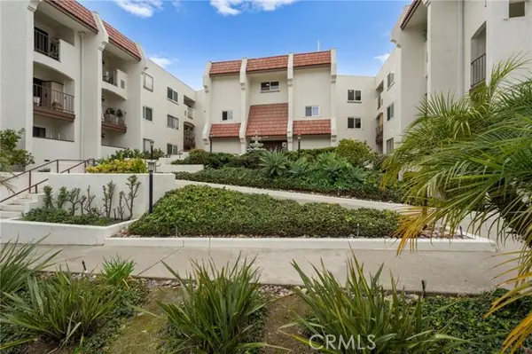 6330 Genesee  #203, San Diego, CA 92122