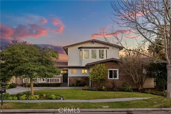 2038 Aliso Avenue, Costa Mesa, CA 92627