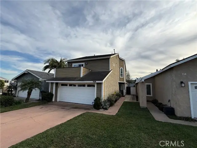 706 Oceanhill, Huntington Beach, CA 92648 - Image #1