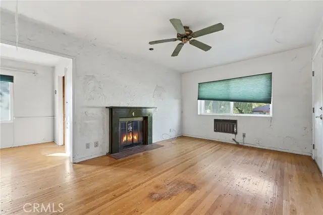 8226 Fenwick Street, Sunland, CA 91040 - Image #3