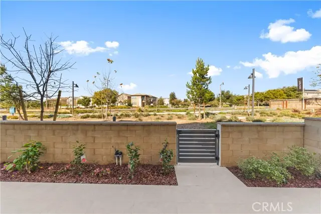 410 Lobata, Irvine, CA 92618 - Image #3