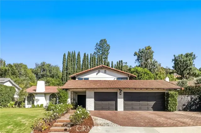 1461 Longmont Place, Santa Ana, CA 92705 - Image #2