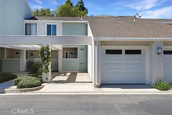390 Deerfield, Irvine, CA 92606