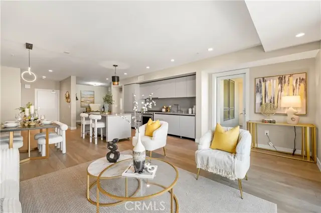 39 S Los Robles Ave.  #6010, Pasadena, CA 91101 - #3