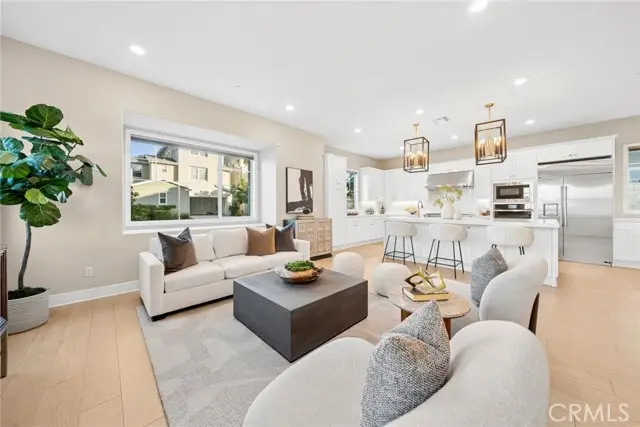 126 Scale, Irvine, CA 92618 - Image #3