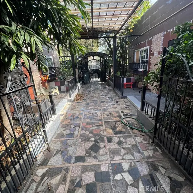 2949 Harcourt, Los Angeles, CA 90016 - #2
