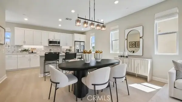 26859 Serif Place, Valencia, CA 91381