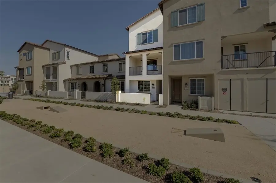 8487 Snapdragon Lane, Chino, CA 91708 - #2