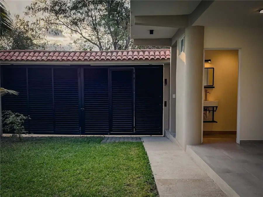 34 Ave Del Mar, Costa Mesa, CA 70988 - #2