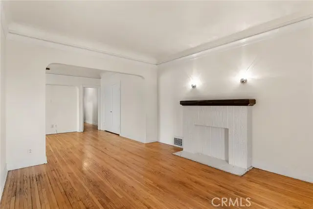 2640 Bronson, Los Angeles, CA 90018 - #3