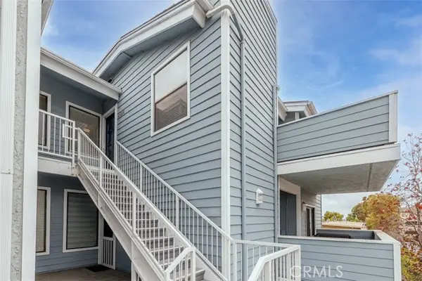 16960 Algonquin Street  #2-304, Huntington Beach, CA 92649