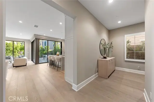 140 Statura, Irvine, CA 92602 - #2