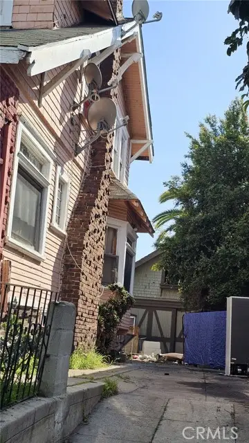 1242 Bonnie Brae, Los Angeles, CA 90006 - #3