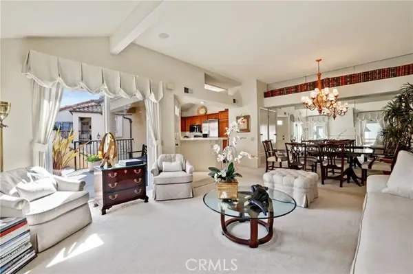 75 Corsica Drive, Newport Beach, CA 92660