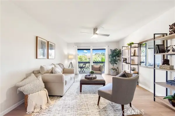 6600 Warner  #10, Huntington Beach, CA 92647