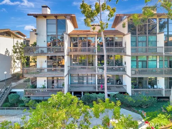 8317 Marina Pacifica, Long Beach, CA 90803