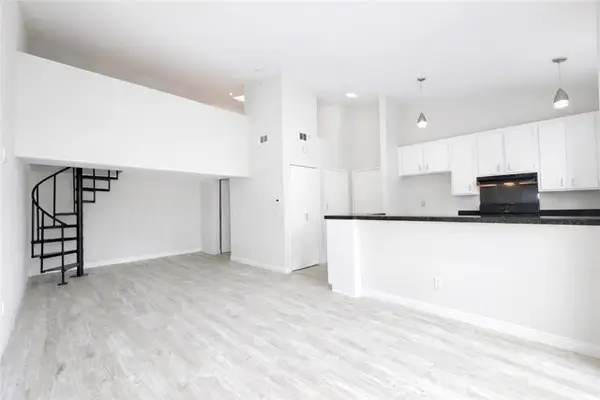 10520 Lakeside Drive  #L, Garden Grove, CA 92840