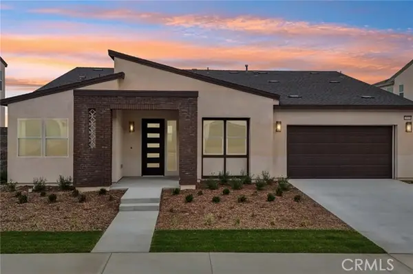 15919 Conservatory Drive, Fontana, CA 92336