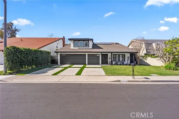 2705 Starbird Drive, Costa Mesa, CA 92626