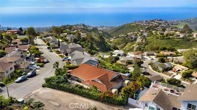 3083 Cresta, Laguna Beach, CA 92651 - #2