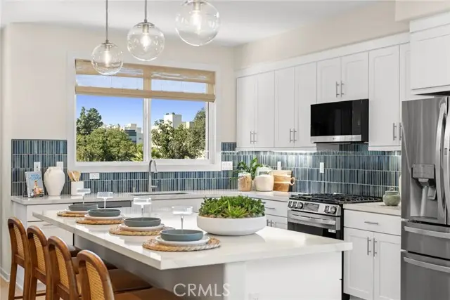 415 Eleanor Street, Pomona, CA 91766 - #3