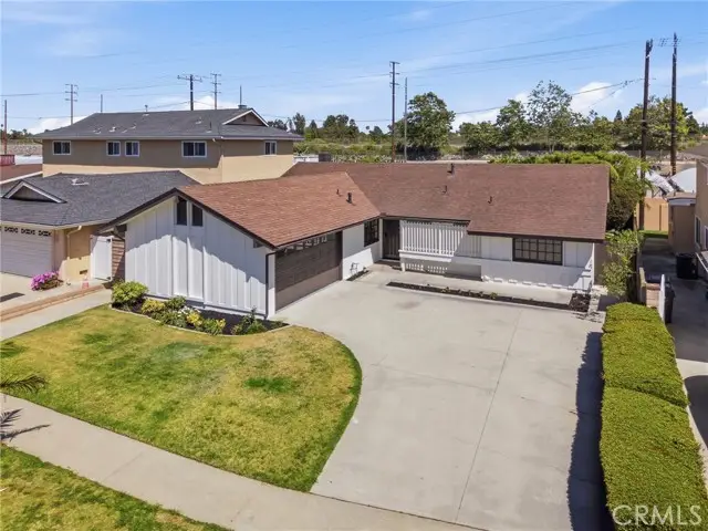 19562 Aragon Circle, Huntington Beach, CA 92646 - #2