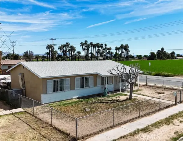 490 4th, Blythe, CA 92225