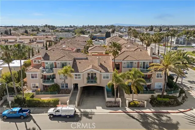 5142 Warner Ave  #209, Huntington Beach, CA 92649 - #3