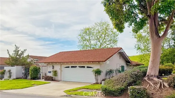 5237 Elvira, Laguna Woods, CA 92637