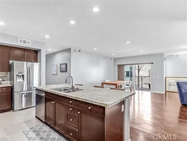 12922 Union  #302, Hawthorne, CA 90250