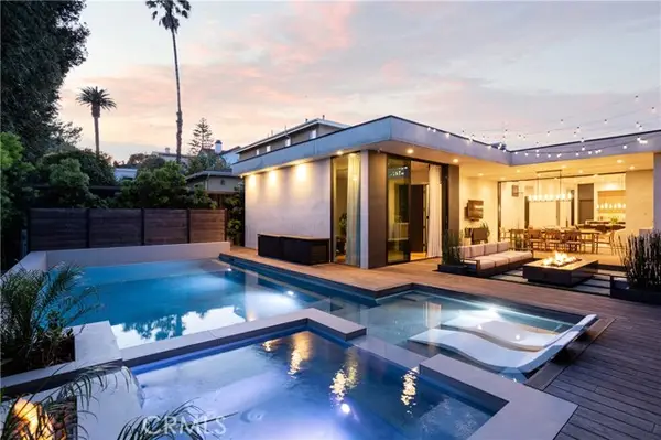 1756 Voorhees Avenue, Manhattan Beach, CA 90266