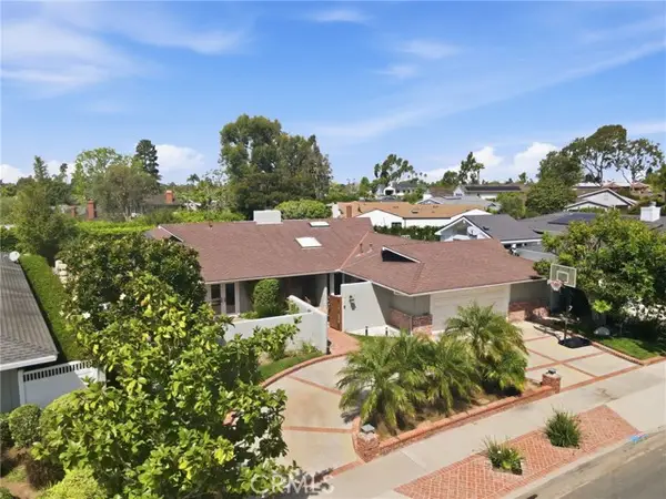 1633 Santiago, Newport Beach, CA 92660