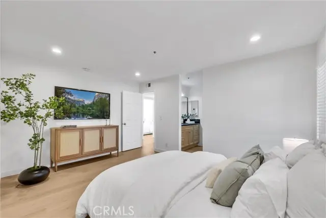 12121 Centralia Street  #302, Lakewood, CA 90715 - #3