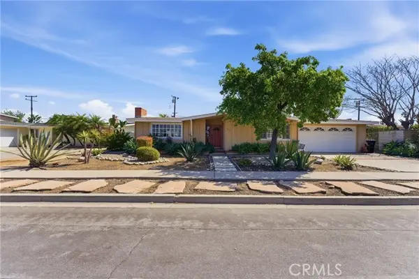 3030 SAMOA, Costa Mesa, CA 92626