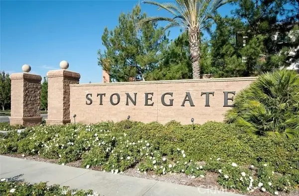 67 Kempton, Irvine, CA 92620