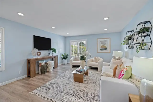4 Woodleaf, Irvine, CA 92614 - #2