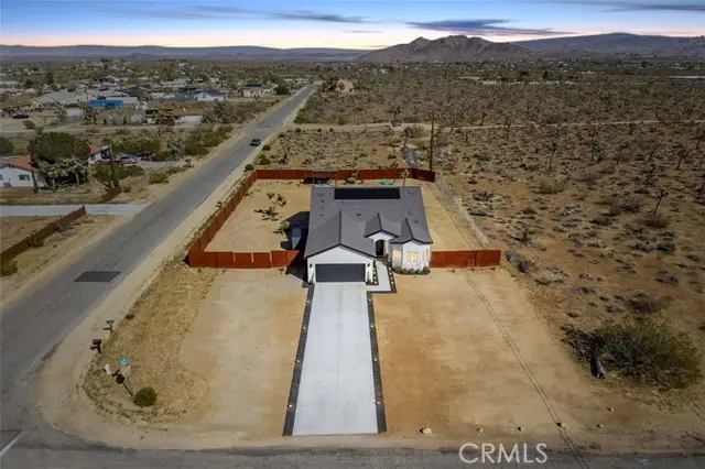 3893 La Habra, Yucca Valley, CA 92284 - #3