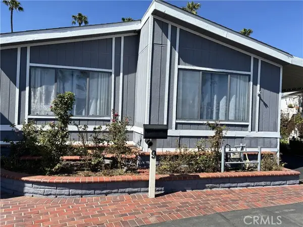 4117 Mcfadden Avenue  #9, Santa Ana, CA 92704