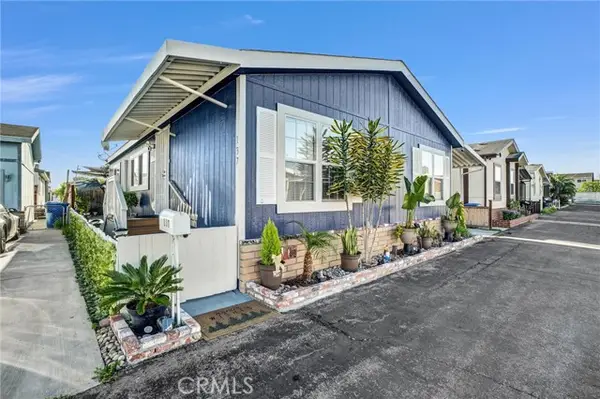 9080 Bloomfield Ave, Cypress, CA 90630