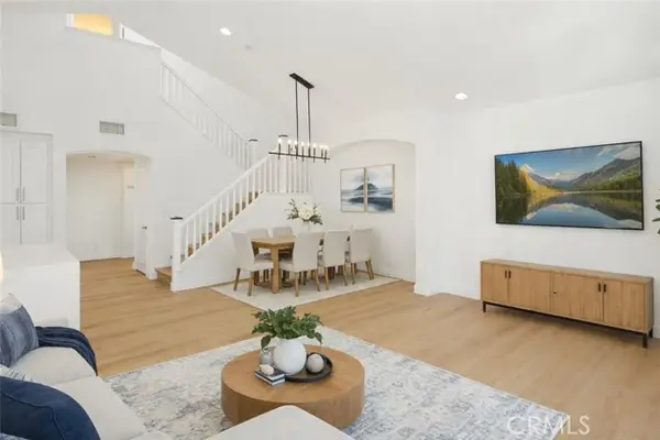 26 Burlingame, Irvine, CA 92602