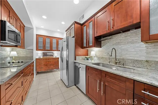 1509 Greenfield Avenue  #106, Los Angeles, CA 90025 - #2