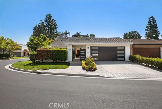 22 Rue Cannes, Newport Beach, CA 92660 - #3