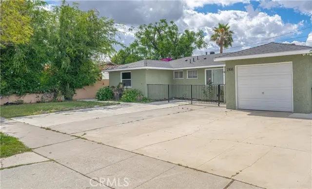 2106 Olive, Fullerton, CA 92833 - #3