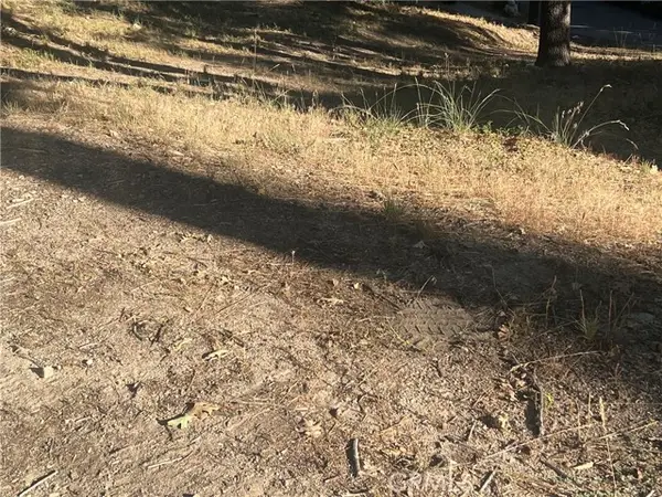 0 Hardy, Running Springs, CA 92382