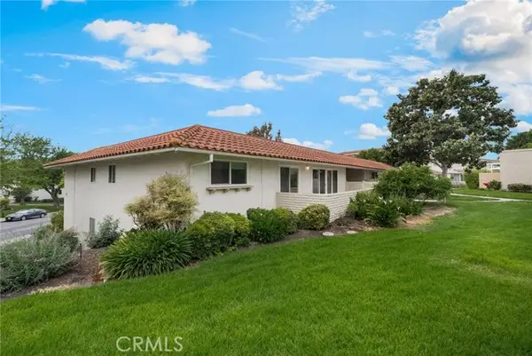 2313 Via Puerta  #Q, Laguna Woods, CA 92637