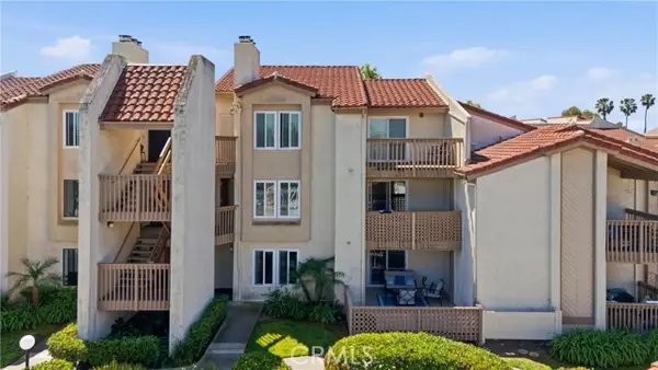 4852 Cabana  #104, Huntington Beach, CA 92649